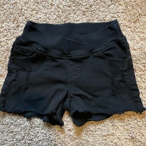 Distressed maternity shorts